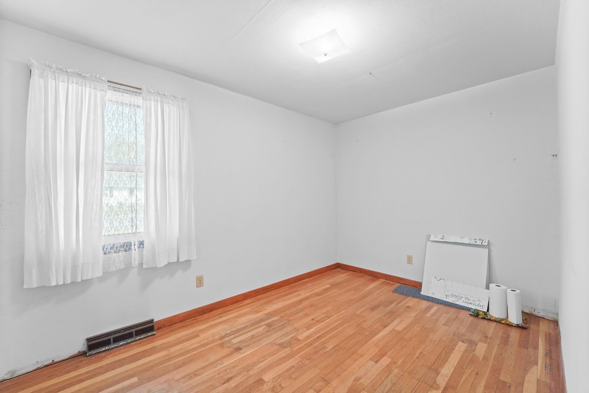 1124 Frost Road Endicott, NY 13760 - Photo 23 of 34 Gallery Image 23