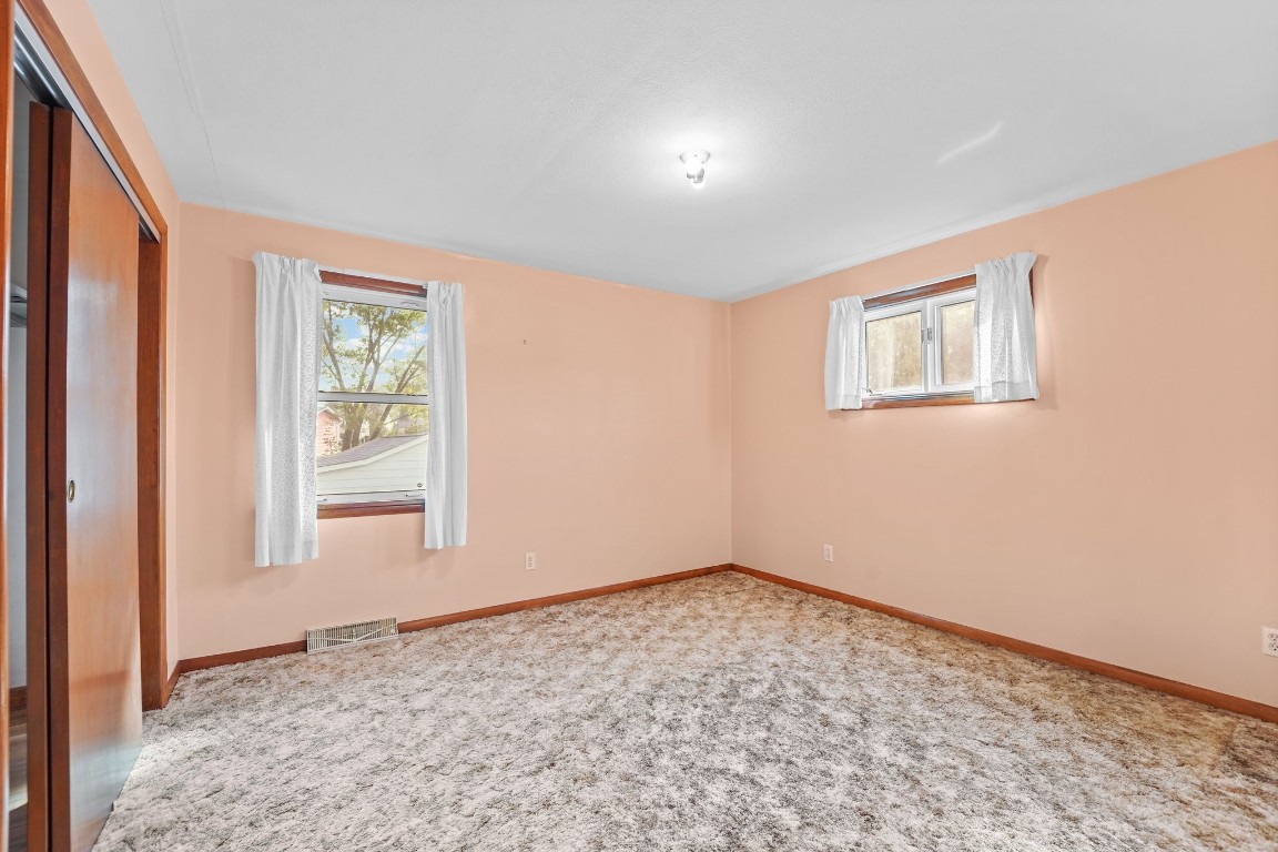 1124 Frost Road Endicott, NY 13760 - Photo 27 of 34 Gallery Image 27