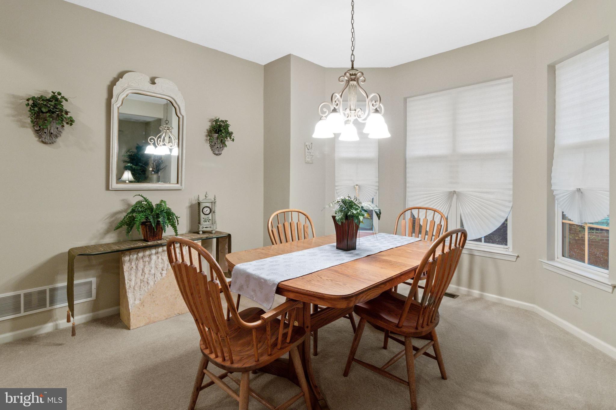49 Valentine Road Warminster, PA 18974 - Photo 17 of 44 Dining Room