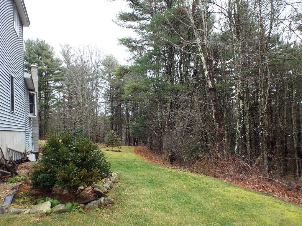 376 Hubbardston Road Barre, MA 01005 - Photo 6 of 21