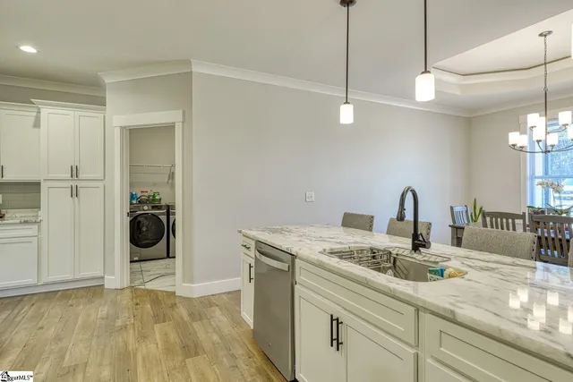 $469,900 | 18630 Asheville Highway, Campobello, SC 29322