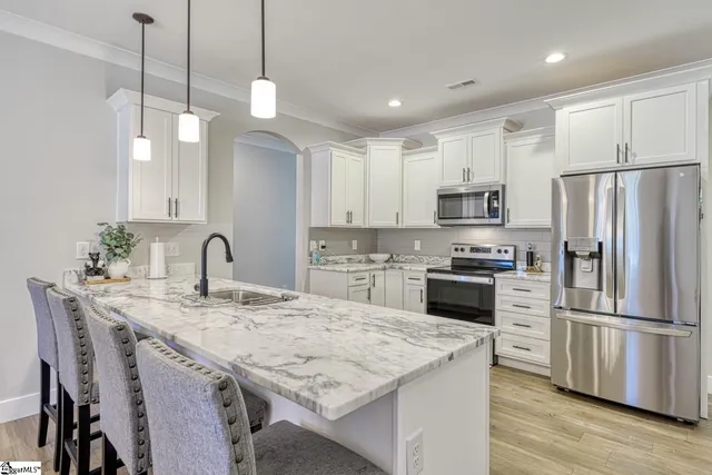 $469,900 | 18630 Asheville Highway, Campobello, SC 29322