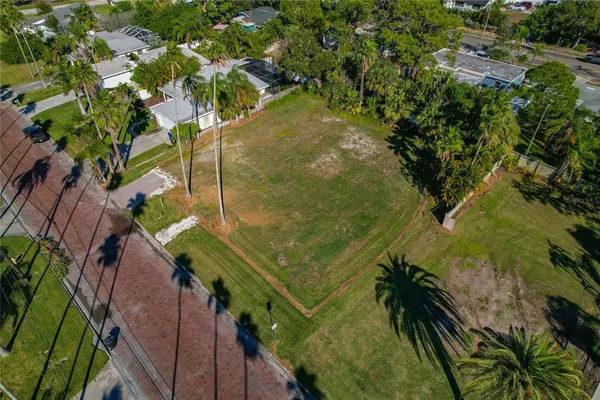 $587,000 | 1645 Santa Barbara Drive, Dunedin, FL 34698