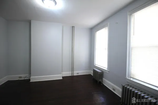 $2,100 | 417 Elmer Street, Trenton, NJ 08611
