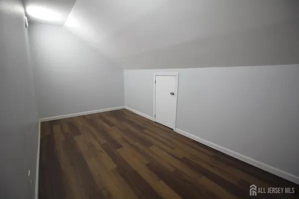 $2,100 | 417 Elmer Street, Trenton, NJ 08611