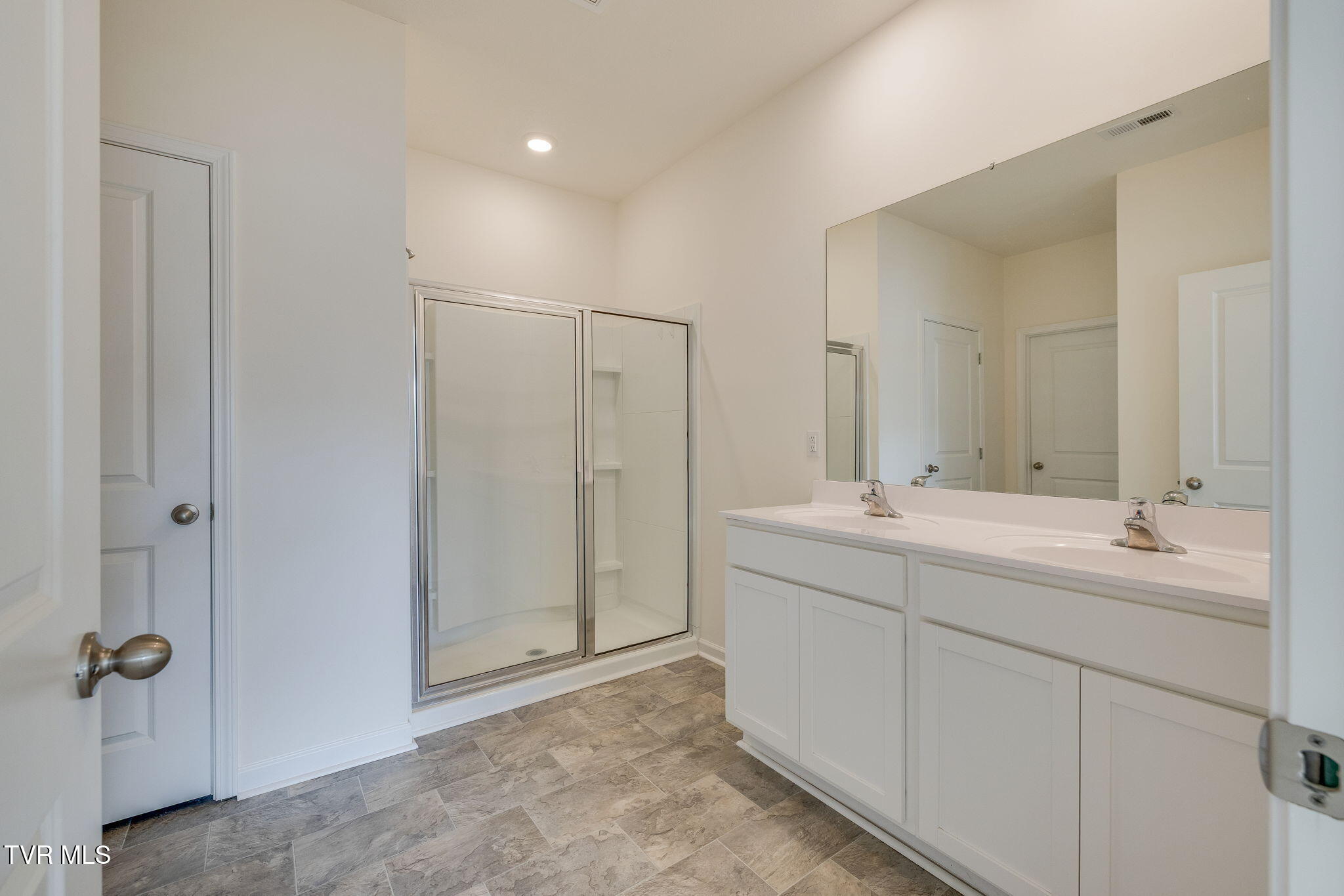 1109 Ridge Parke Kingsport, TN 37663 - Photo 13 of 24 013