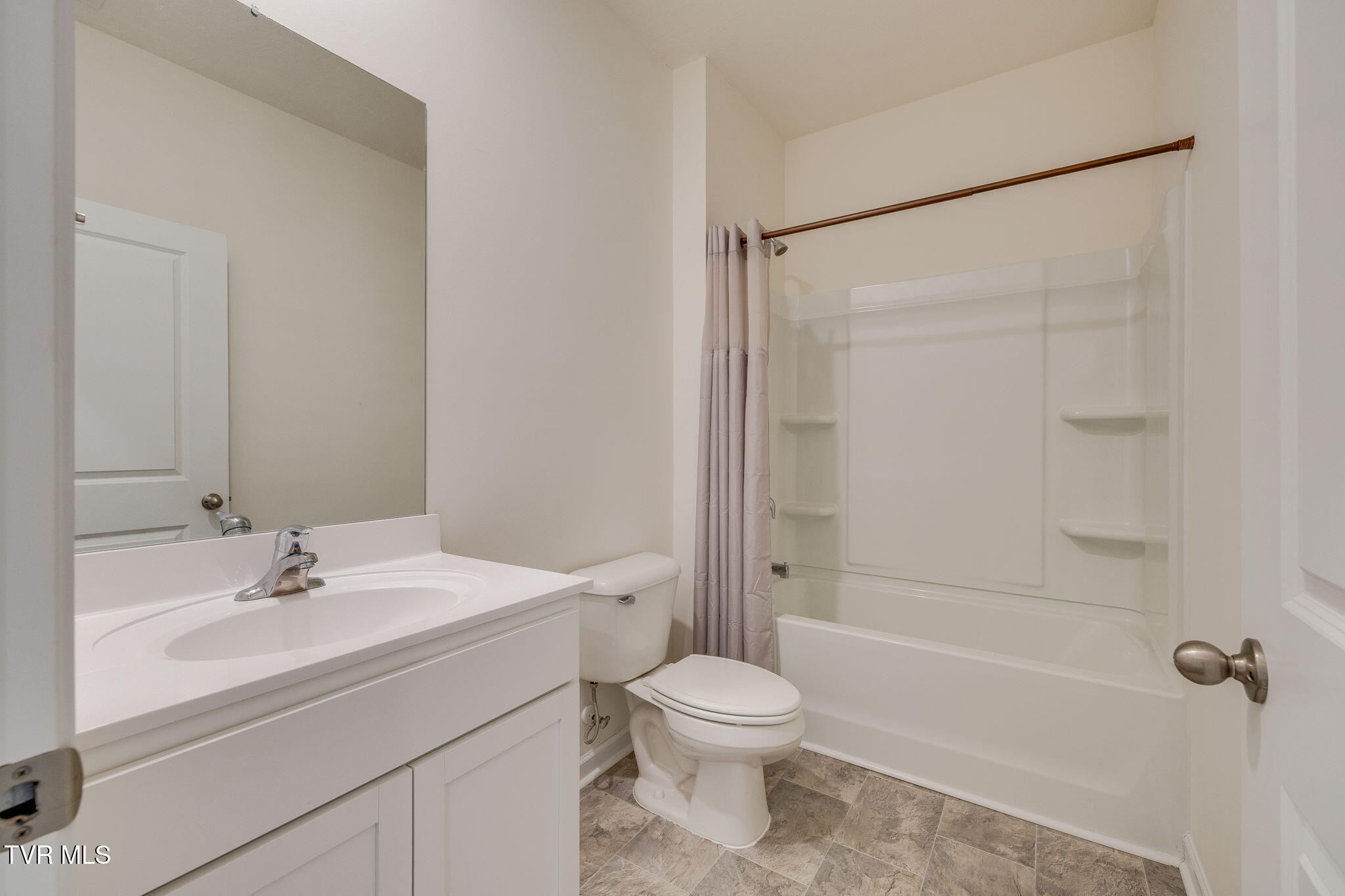 1109 Ridge Parke Kingsport, TN 37663 - Photo 19 of 24 019