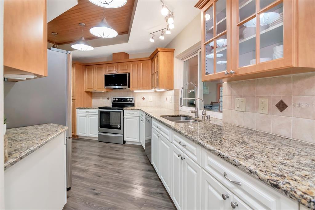 3910 Turkey Oak Drive Valrico, FL 33596 - Photo 14 of 63