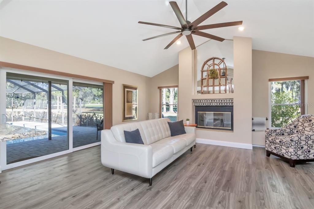 3910 Turkey Oak Drive Valrico, FL 33596 - Photo 18 of 63