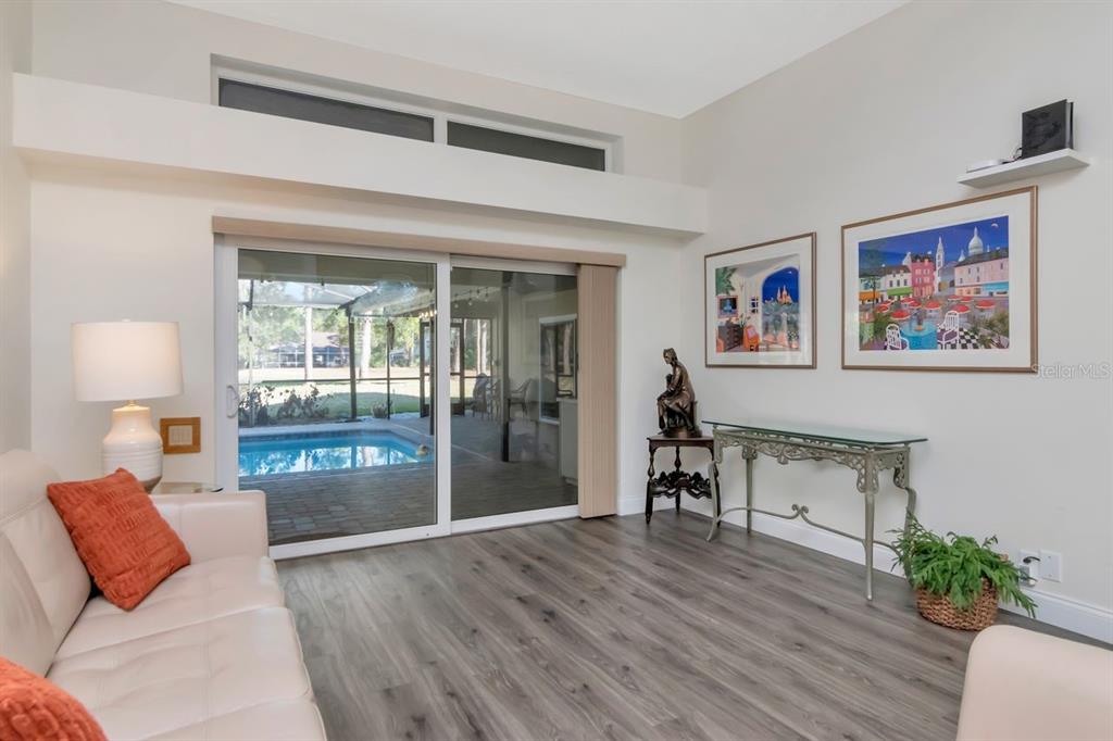 3910 Turkey Oak Drive Valrico, FL 33596 - Photo 8 of 63