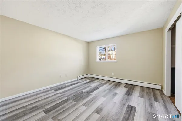 $160,000 | 107 Woodland Drive, Unit B, Montville, CT 06382