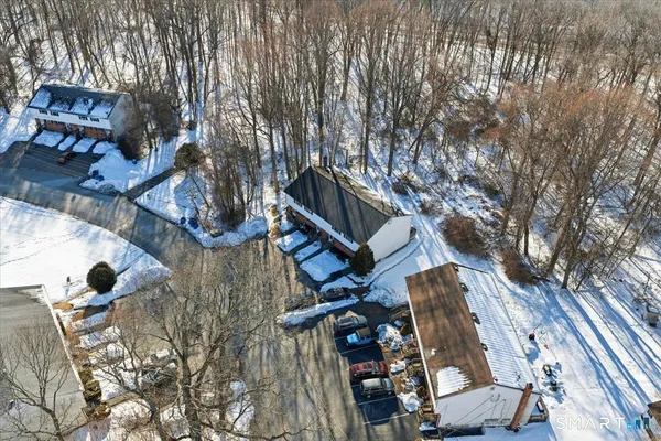 $160,000 | 107 Woodland Drive, Unit B, Montville, CT 06382