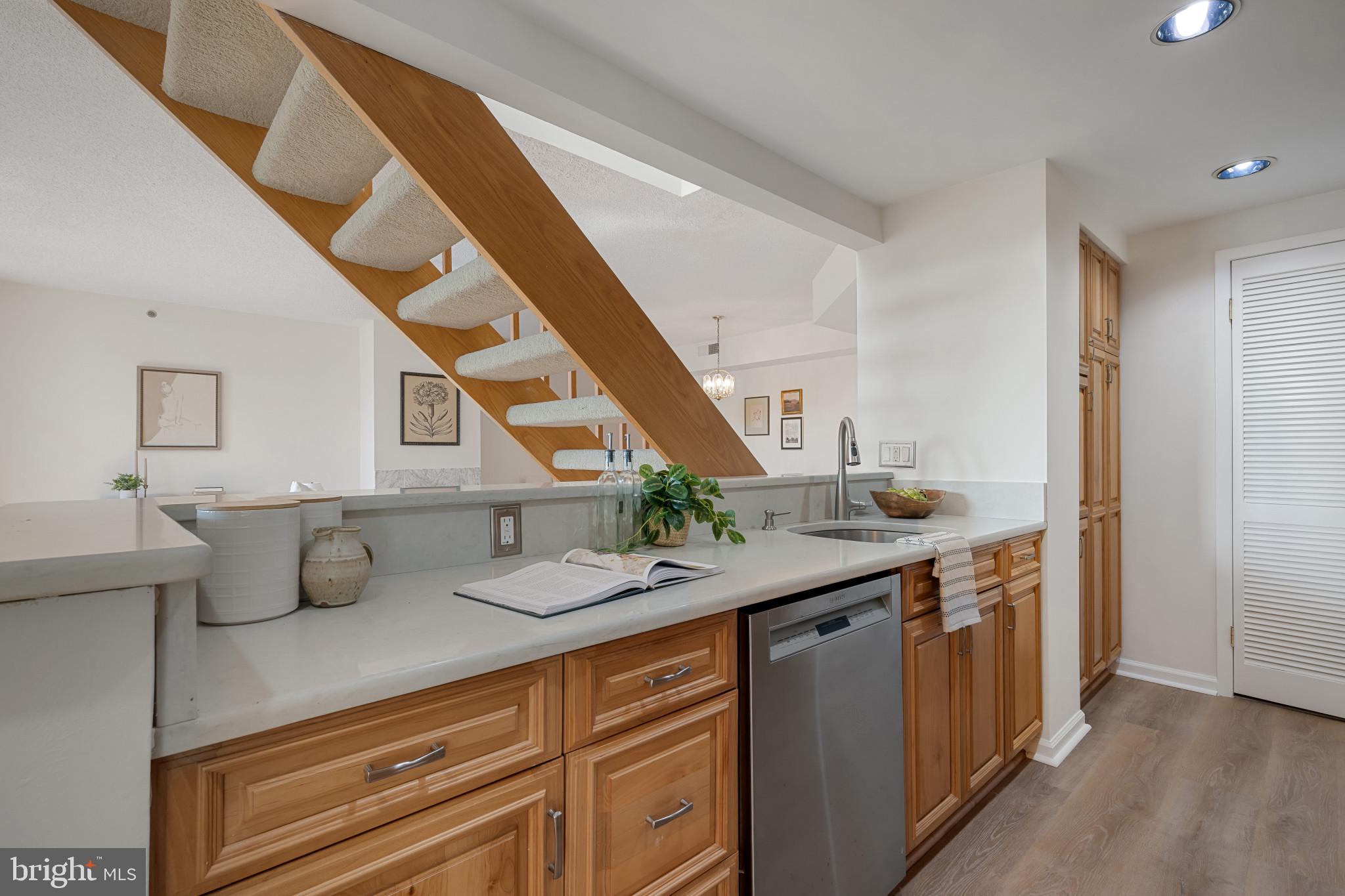 930 Astern Way, Unit 609 Annapolis, MD 21401 - Photo 15 of 47 Kitchen