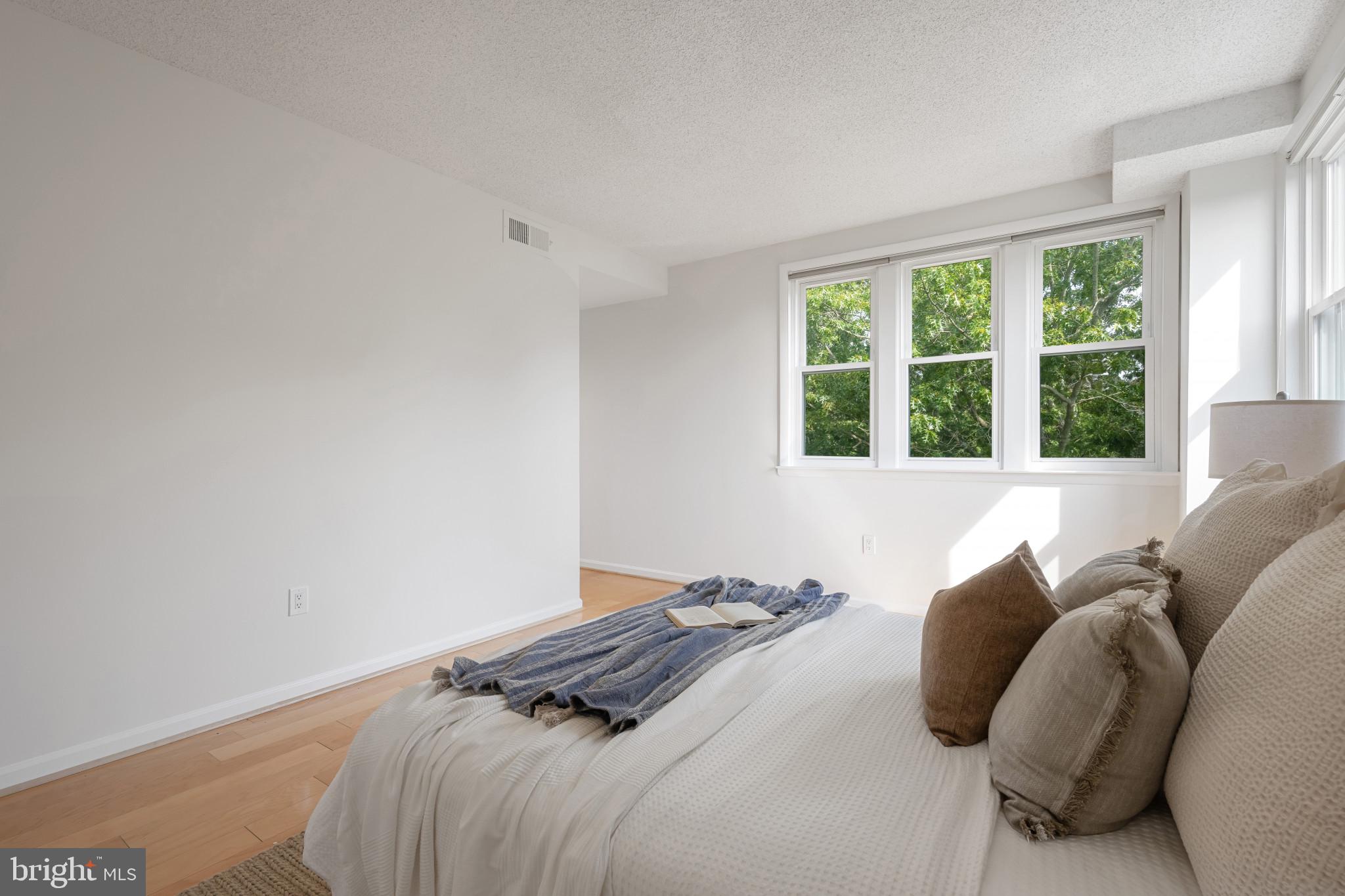 930 Astern Way, Unit 609 Annapolis, MD 21401 - Photo 25 of 47 Primary Bedroom