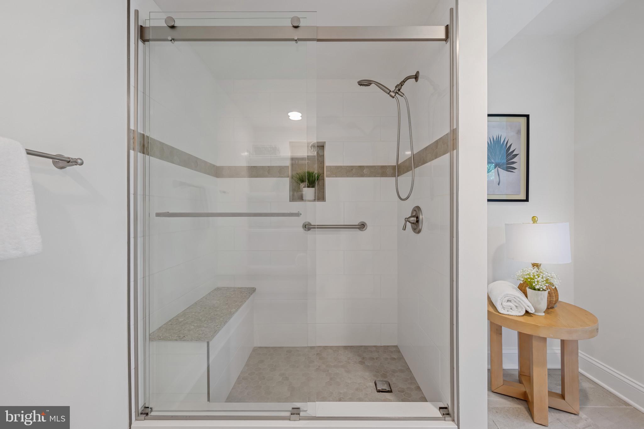 930 Astern Way, Unit 609 Annapolis, MD 21401 - Photo 31 of 47 Primary Bath