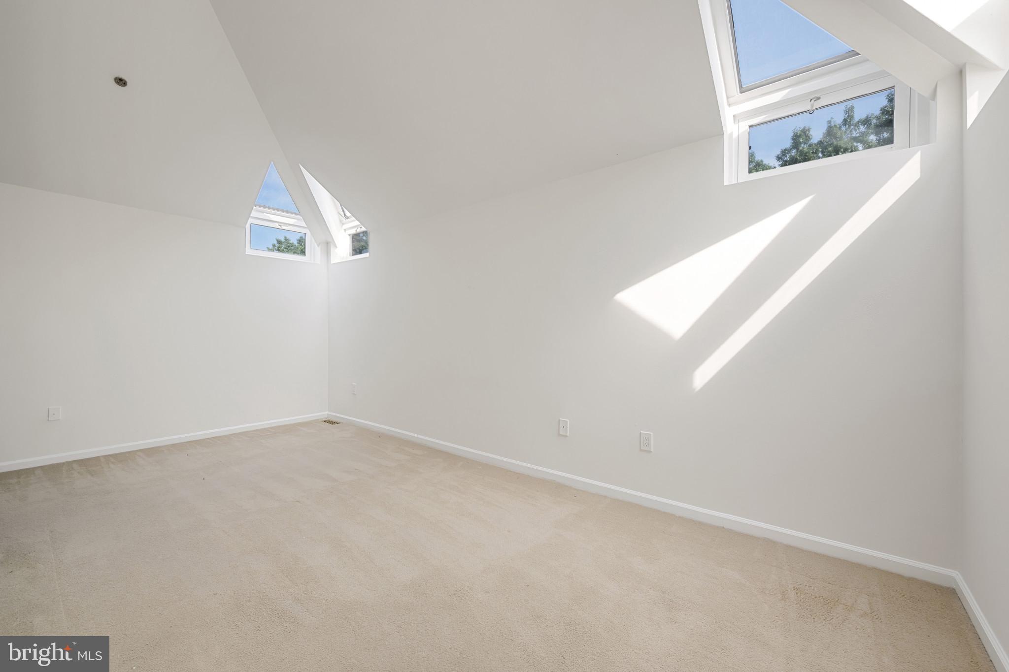 930 Astern Way, Unit 609 Annapolis, MD 21401 - Photo 33 of 47 Primary Bedroom 2