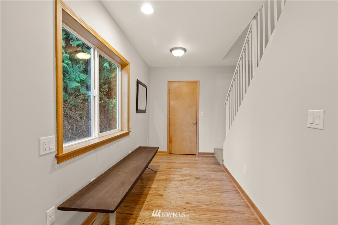 18645 Renton-Maple Valley Road Maple Valley, WA 98038 - Photo 18 of 30 a view of a hallway with windows