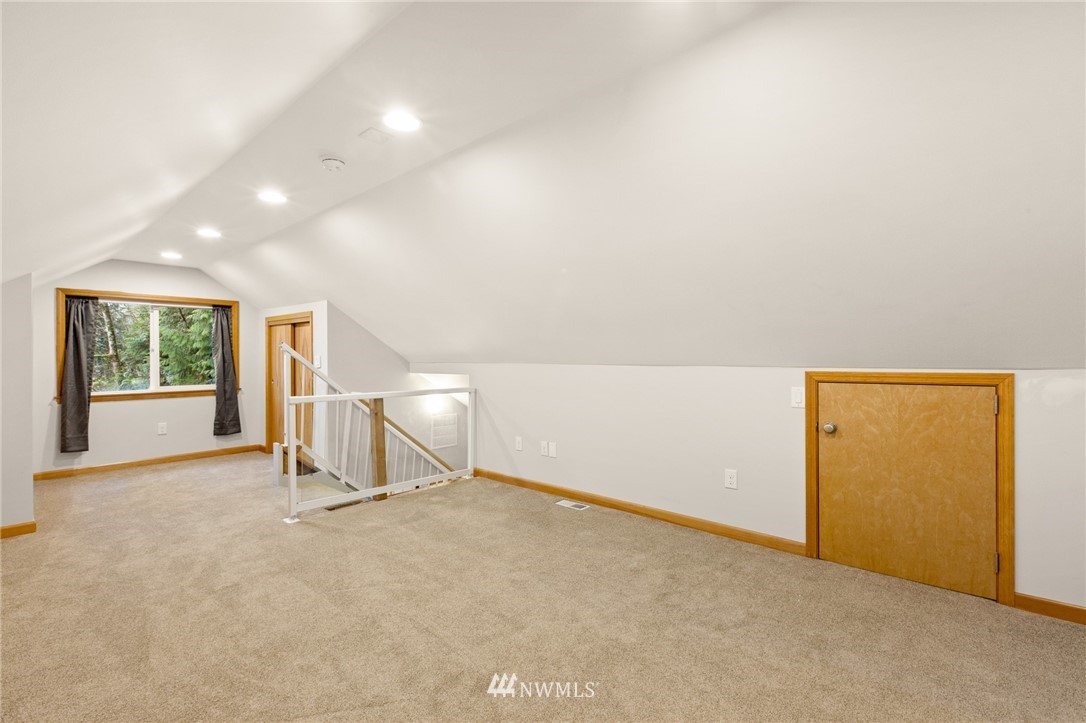 18645 Renton-Maple Valley Road Maple Valley, WA 98038 - Photo 23 of 30 an empty room with windows