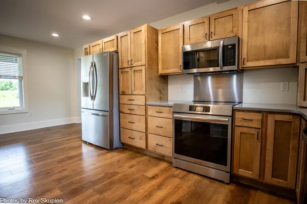 $1,185,000 | 17090 Kenowa Avenue, Kent City, MI 49330