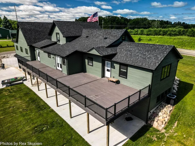 $1,185,000 | 17090 Kenowa Avenue, Kent City, MI 49330