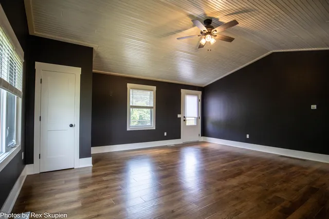 $1,185,000 | 17090 Kenowa Avenue, Kent City, MI 49330