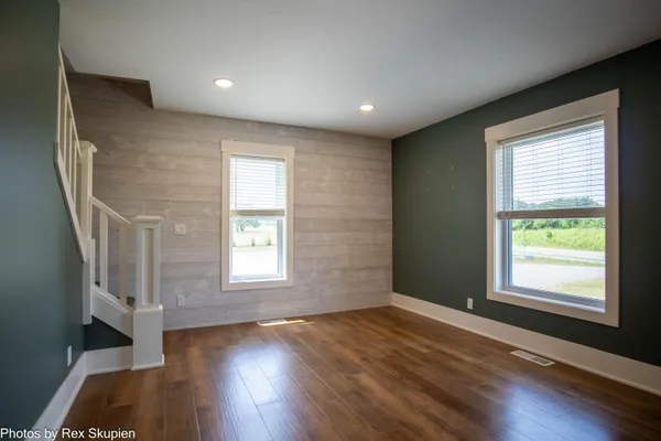 $1,185,000 | 17090 Kenowa Avenue, Kent City, MI 49330