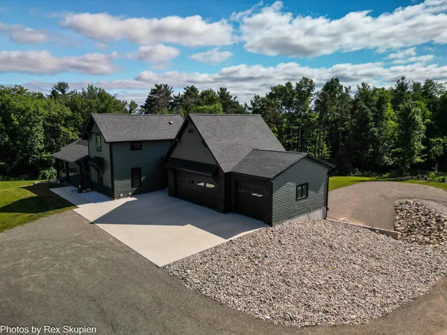 $1,185,000 | 17090 Kenowa Avenue, Kent City, MI 49330