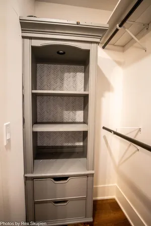 $1,185,000 | 17090 Kenowa Avenue, Kent City, MI 49330