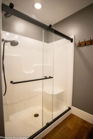 $1,185,000 | 17090 Kenowa Avenue, Kent City, MI 49330