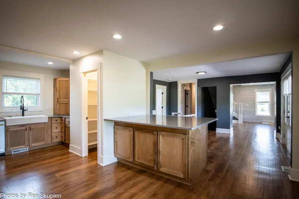 $1,185,000 | 17090 Kenowa Avenue, Kent City, MI 49330