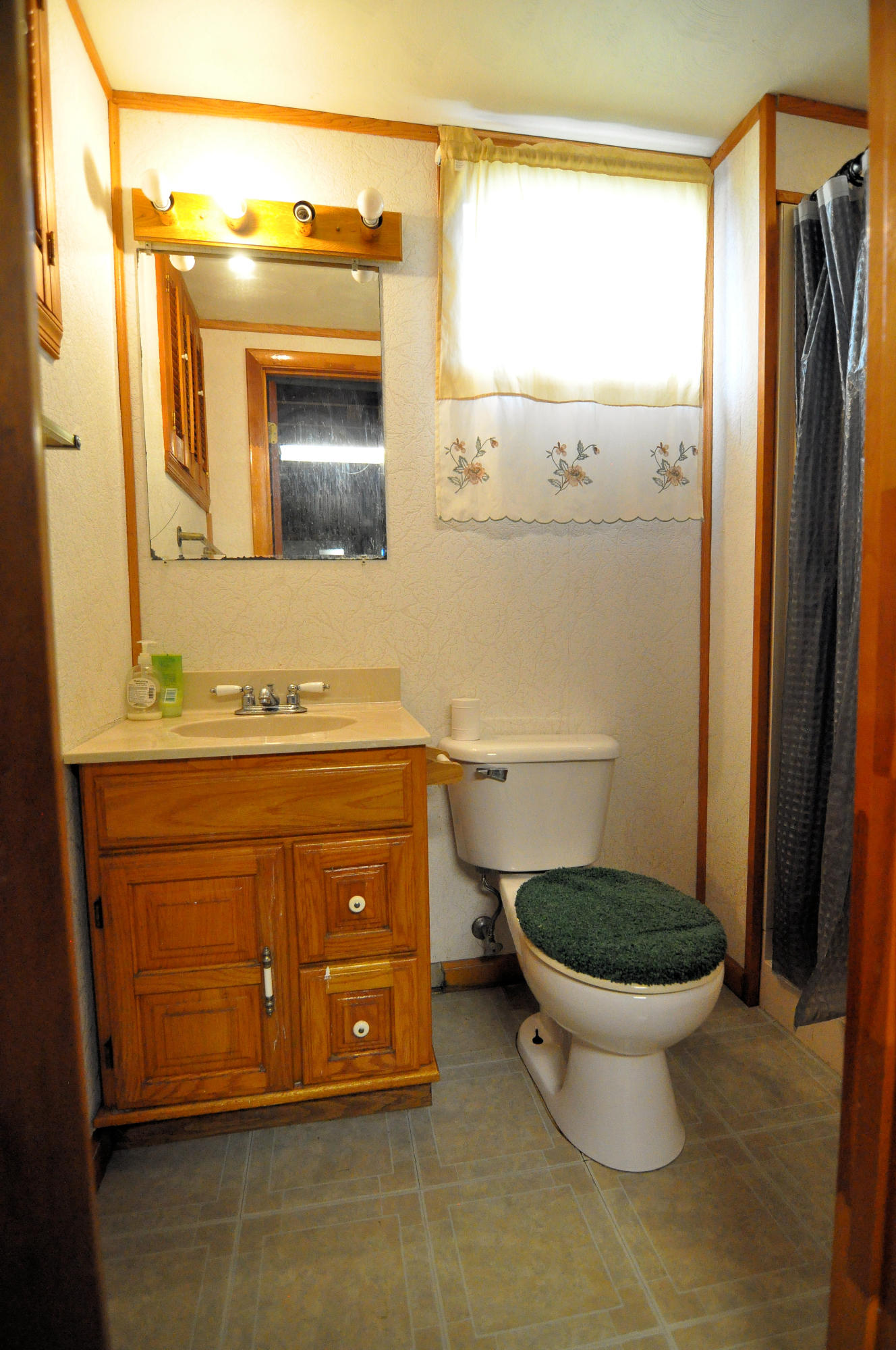 2513 Cannaday Road Northeast Roanoke, VA 24012 - Photo 20 of 27 Full Bath lower level