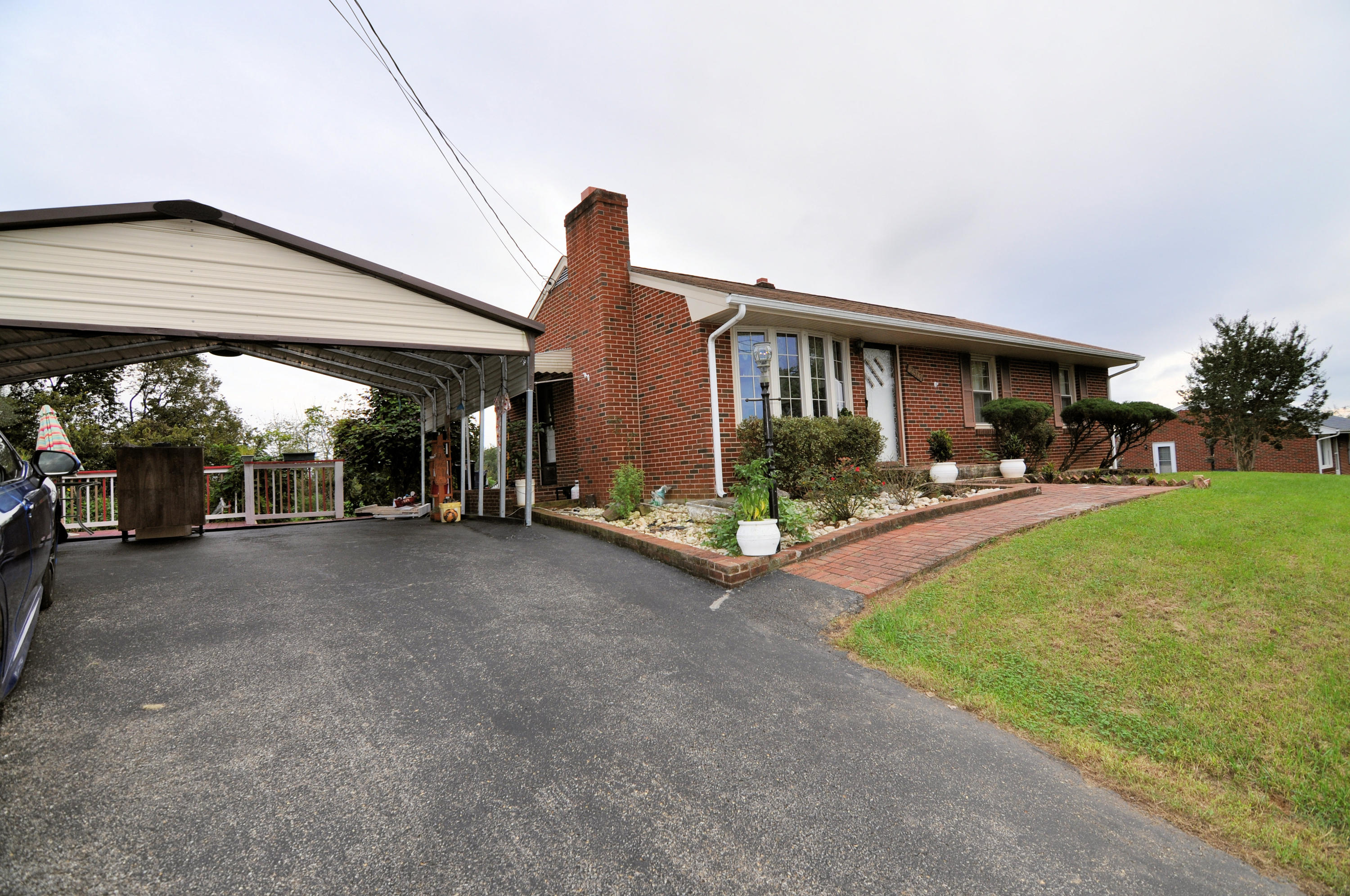 2513 Cannaday Road Northeast Roanoke, VA 24012 - Photo 21 of 27 Front (2)