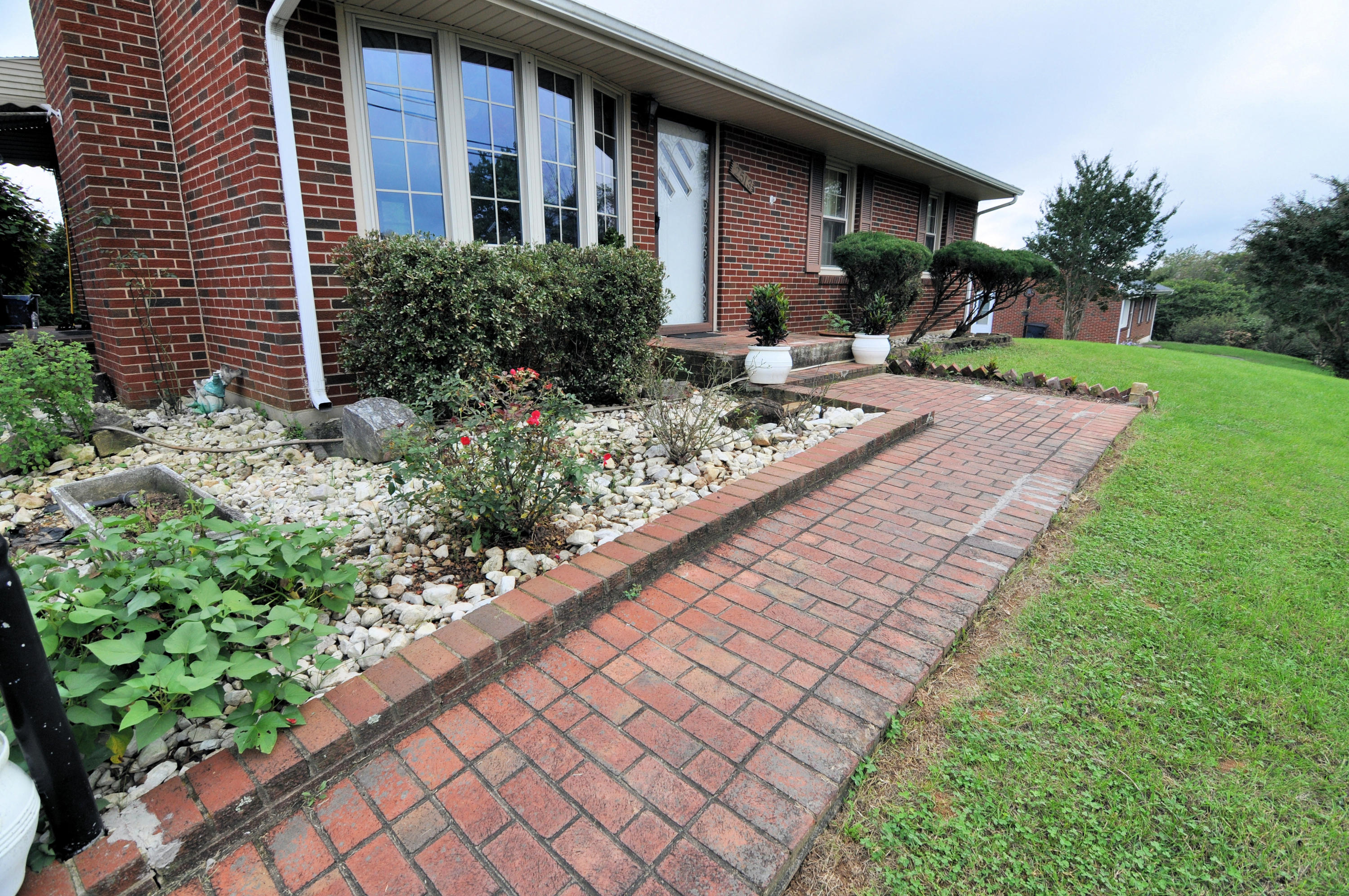 2513 Cannaday Road Northeast Roanoke, VA 24012 - Photo 24 of 27 Brick Walkway to entry