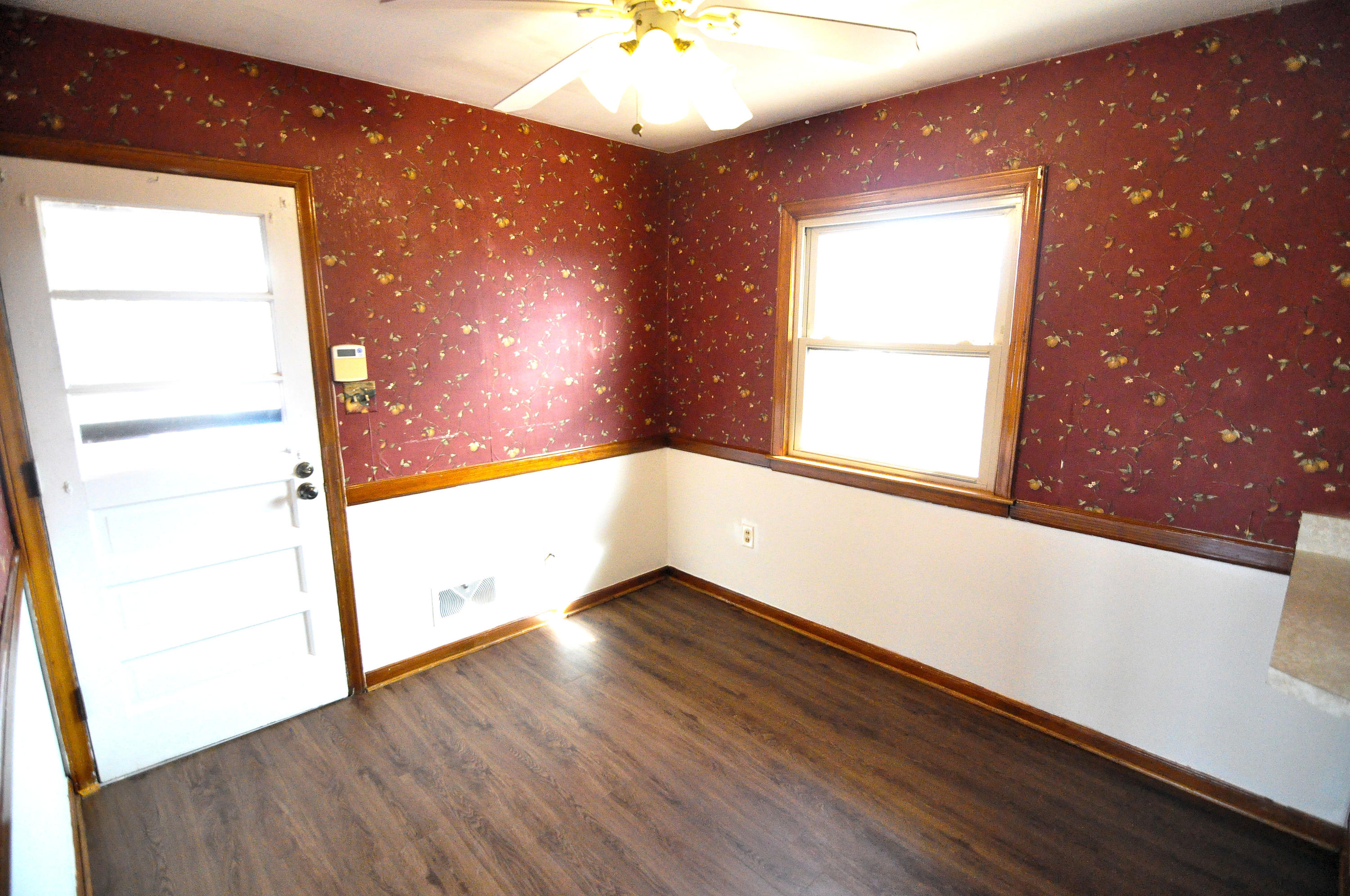 2513 Cannaday Road Northeast Roanoke, VA 24012 - Photo 9 of 27 Eat-in-Kitchen