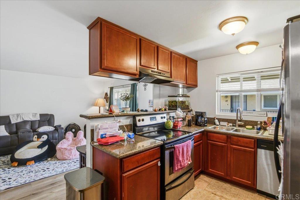 12805 Mapleview Street, Unit 8 Lakeside, CA 92040 - Photo 5 of 41