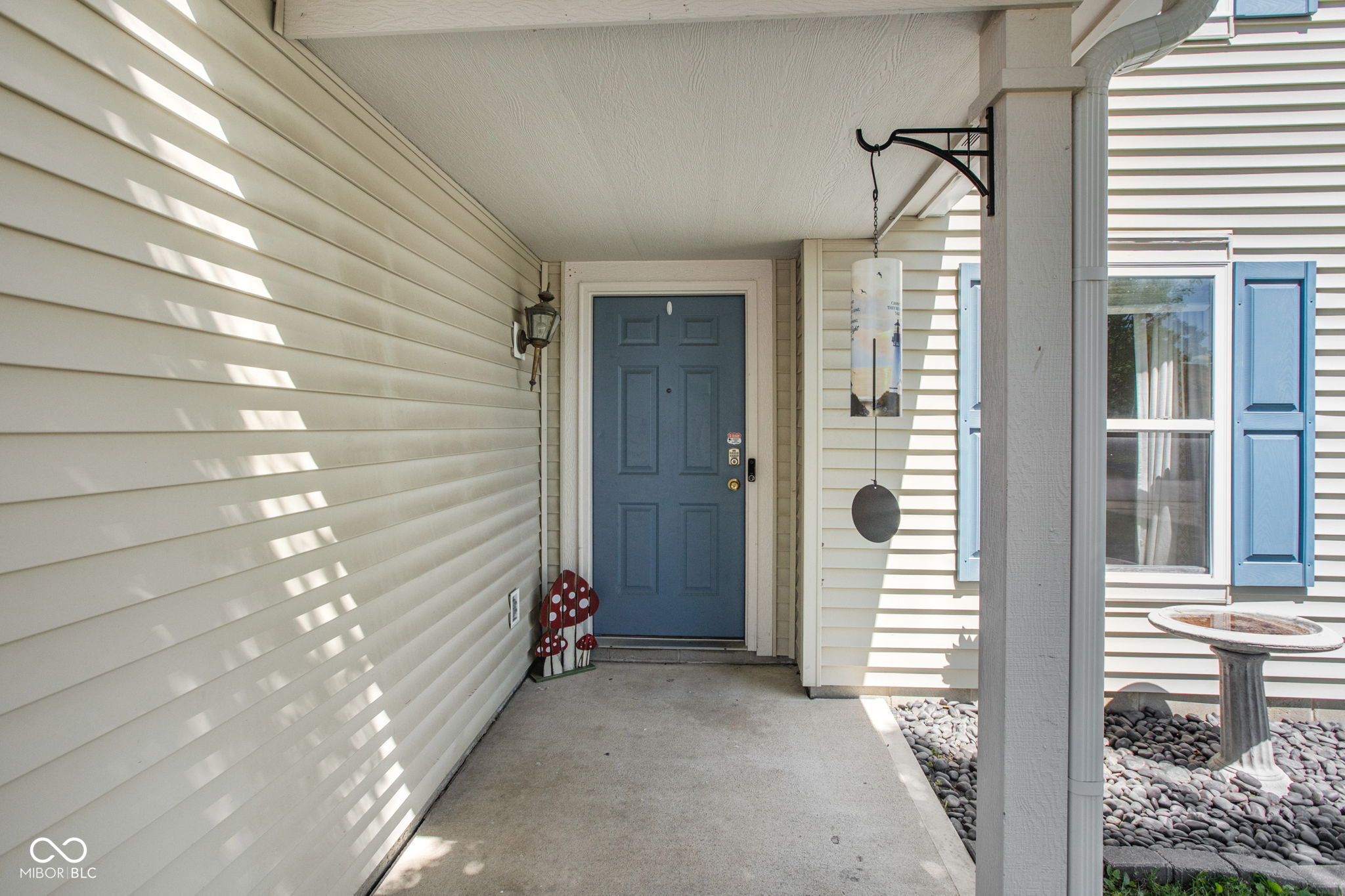 8334 Spring Wind Drive Indianapolis, IN 46239 - Photo 4 of 40
