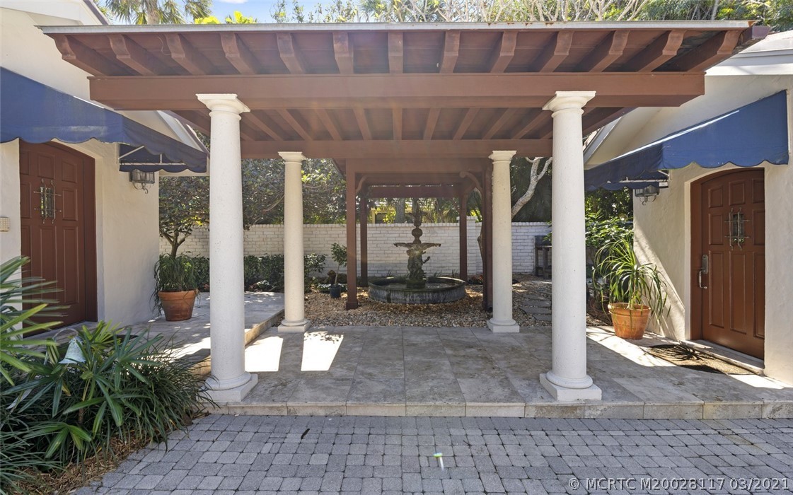 22 East High Point Road Stuart, FL 34996 - Photo 10 of 84 Gallery Image 10