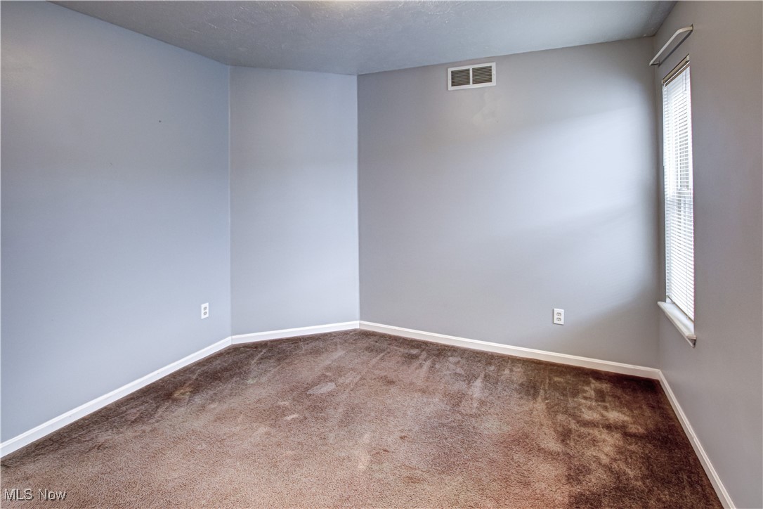 7473 Pearl Road Cleveland, OH 44130 - Photo 25 of 31 Gallery Image 25