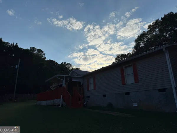 a backyard of a house