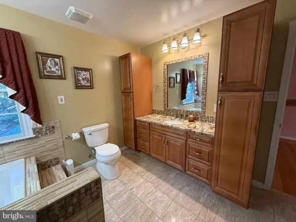 $699,900 | 8069 Alexander Place, La Plata, MD 20646