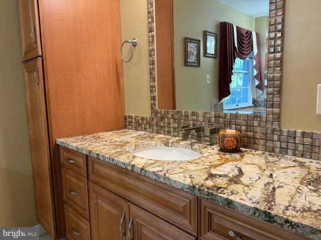 $699,900 | 8069 Alexander Place, La Plata, MD 20646