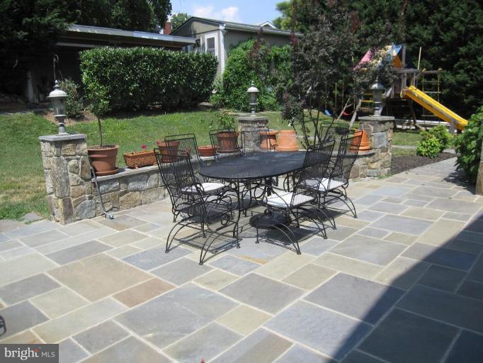 11508 Alma Street Silver Spring, MD 20902 - Photo 19 of 20 Patio 2