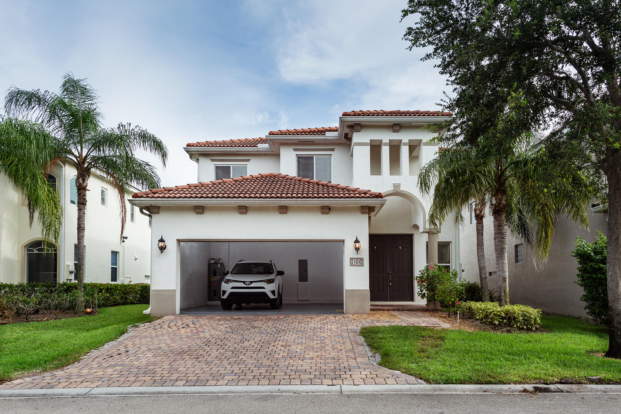 1100 Center Stone Lane Riviera Beach, FL 33404 - Photo 3 of 28 Front Ext