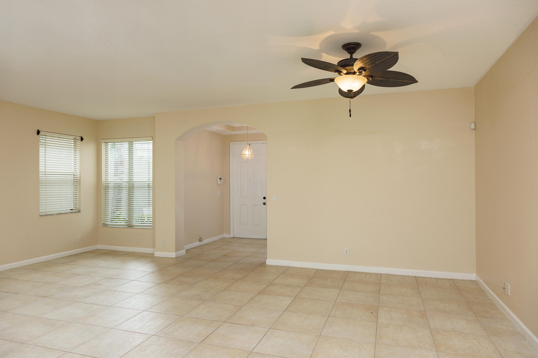 1100 Center Stone Lane Riviera Beach, FL 33404 - Photo 7 of 28 Entrance and Living Area