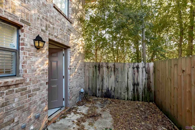 $135,000 | 9506 Jefferson Highway, Unit 11, Baton Rouge, LA 70809