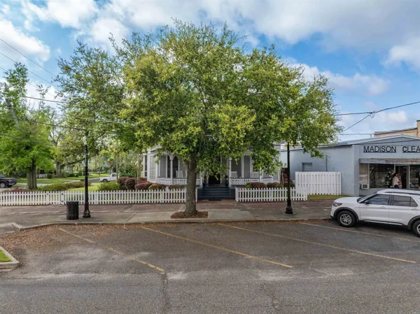 $500,000 | 231 Southwest Rutledge Street, Madison, FL 32340