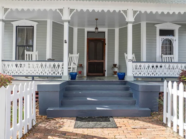 $500,000 | 231 Southwest Rutledge Street, Madison, FL 32340