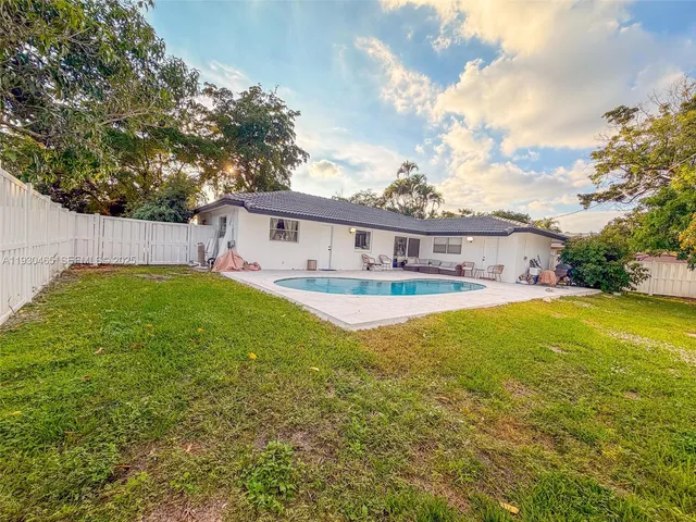 $3,850 | 7951 Northwest 37th Drive, Coral Springs, FL 33065