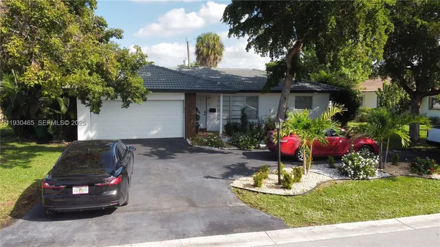 $3,850 | 7951 Northwest 37th Drive, Coral Springs, FL 33065