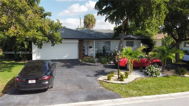 $3,850 | 7951 Northwest 37th Drive, Coral Springs, FL 33065